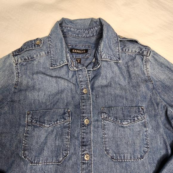 Express Denim Shirt Button Down Blue Long Sleeve Women's Size XS - Picture 2 of 7